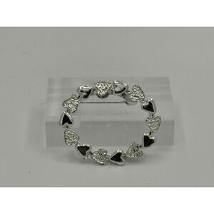 Vintage Gerry's Silver Heart Circle Brooch – 1970's‎
